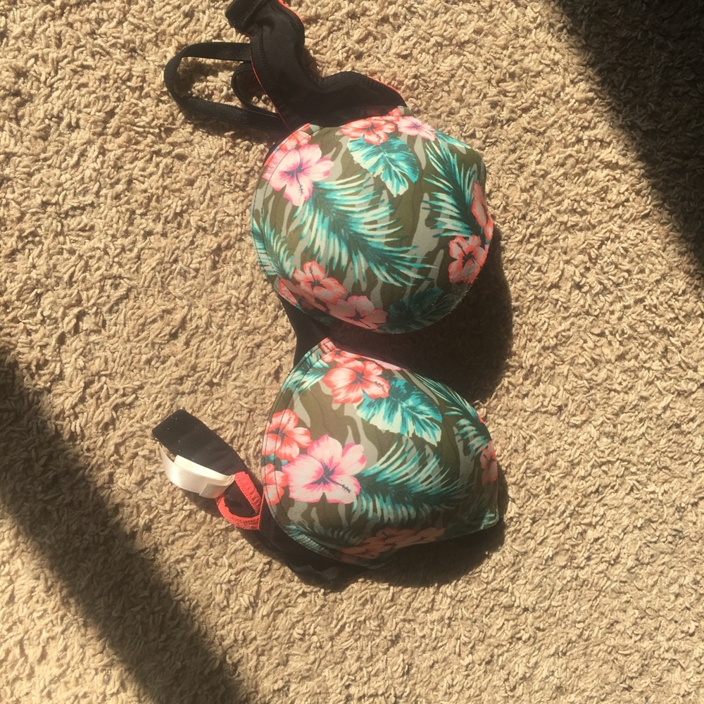 PINK Victoria secret bra